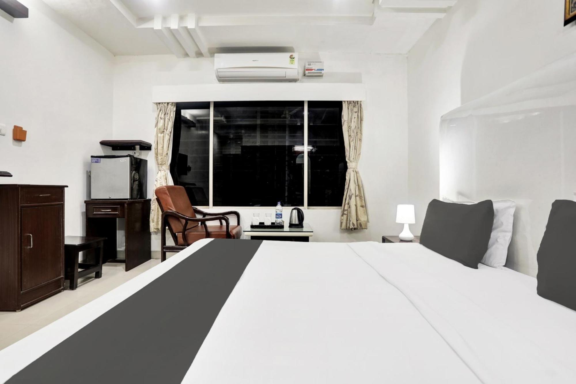 Townhouse Eluru Hotel Exterior photo